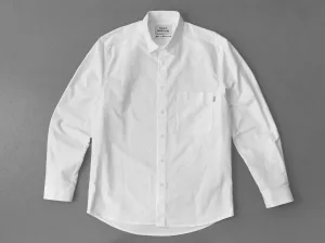 THE OXFORD. RELAXED SHIRT. WHITE